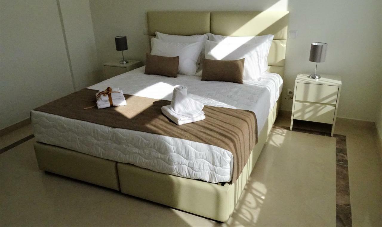 לאגוּ‏ש Bowen, Luxury Suites מראה חיצוני תמונה