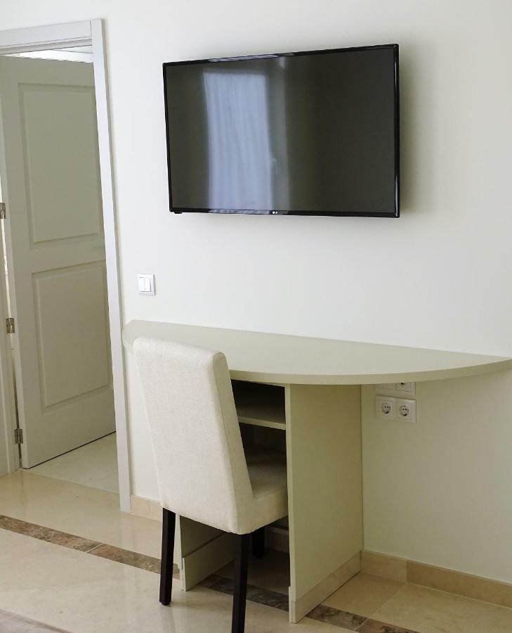 לאגוּ‏ש Bowen, Luxury Suites מראה חיצוני תמונה