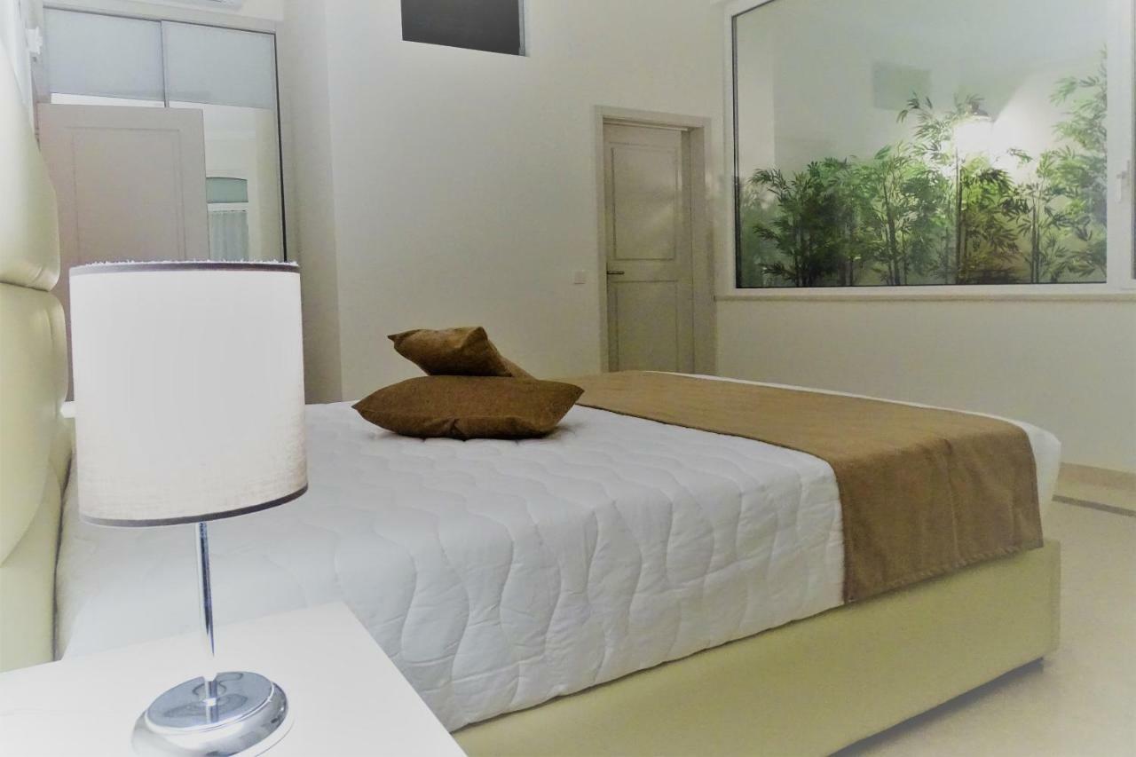 לאגוּ‏ש Bowen, Luxury Suites מראה חיצוני תמונה